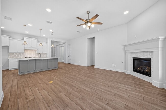 Building Photo - 232 W Netleaf Ct
