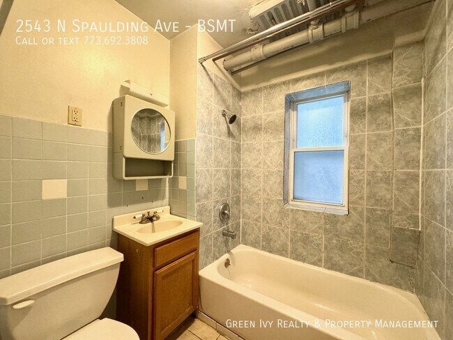 Building Photo - 2543 N Spaulding Ave