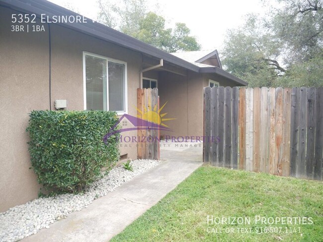 Building Photo - 3 Bed 1 Bath 1,006 sqft Duplex in Fair Oaks