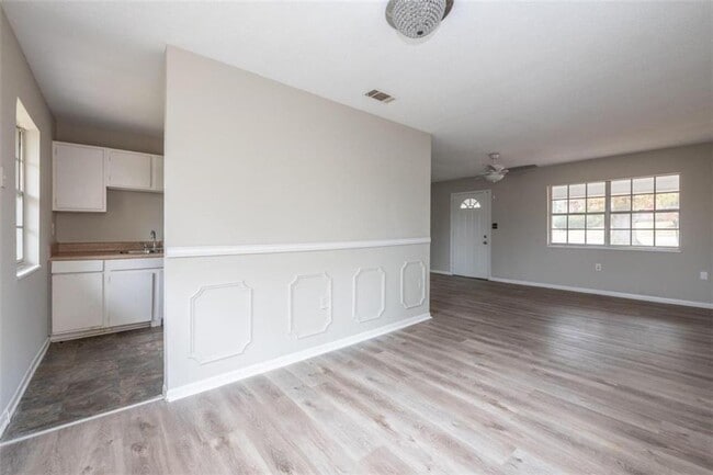 Building Photo - 4046 Doster St SW