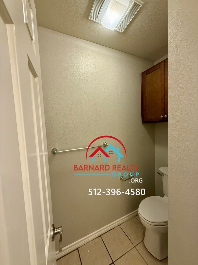 Building Photo - Available Now: Stand Alone 3 Bedroom, 1.5 Bath