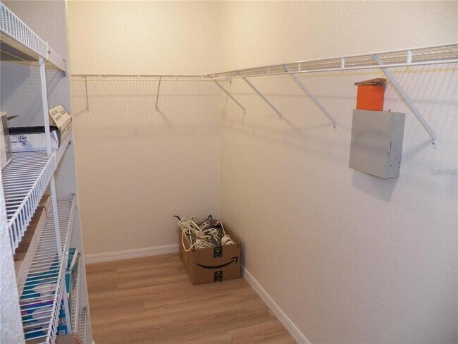 Building Photo - 23167 Turnbull Ave