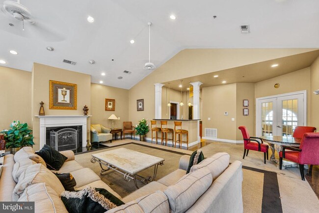 Building Photo - 4560 Strutfield Ln