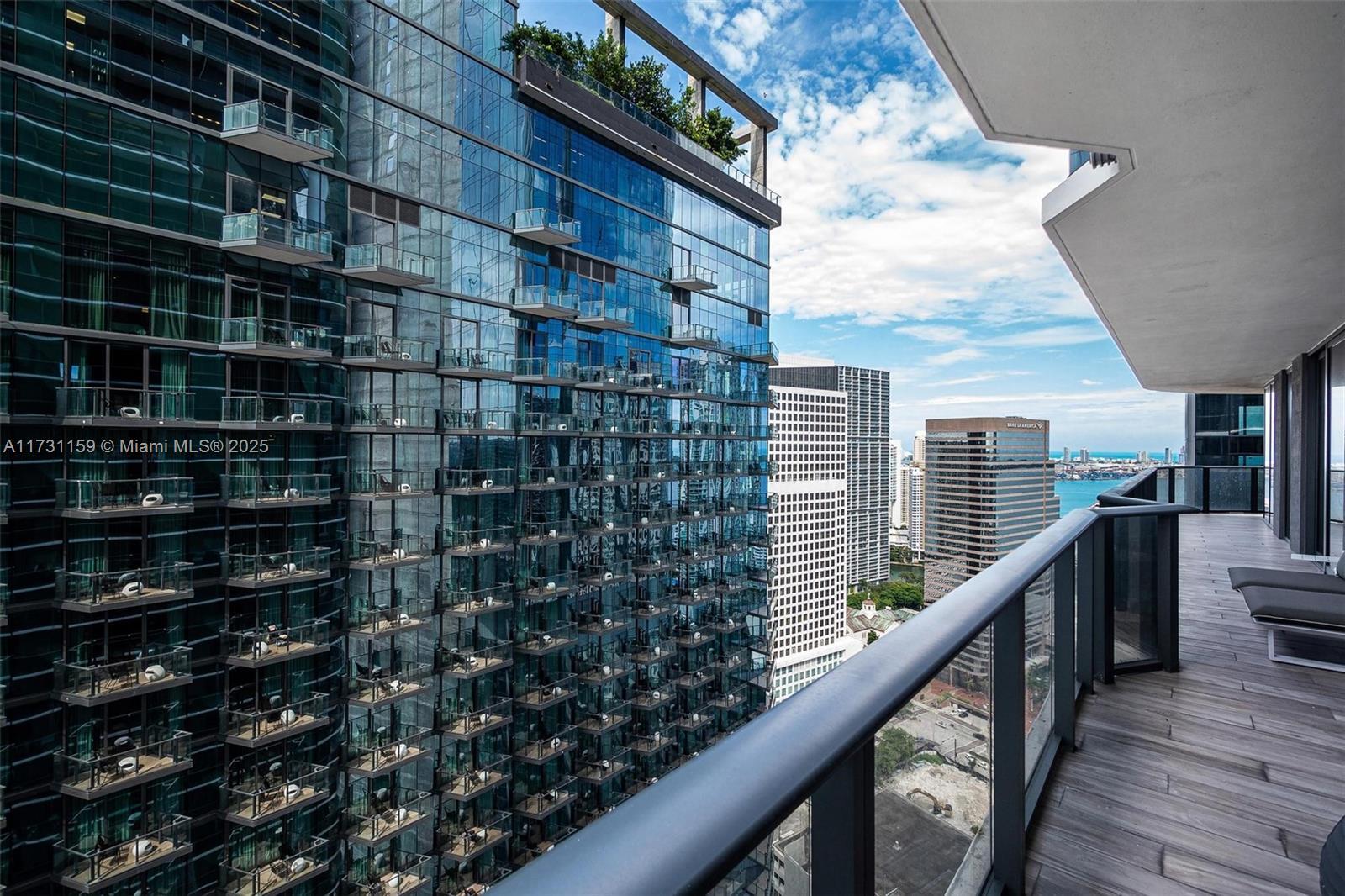 Building Photo - 801 S Miami Ave