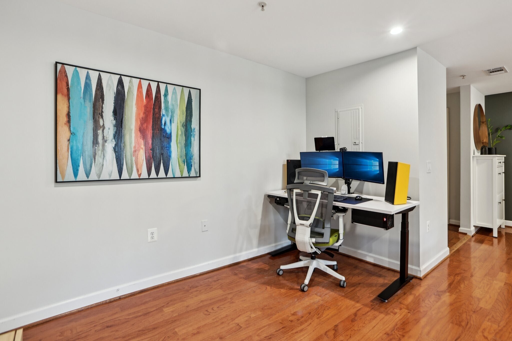 Building Photo - 4091 S Four Mile Run Dr