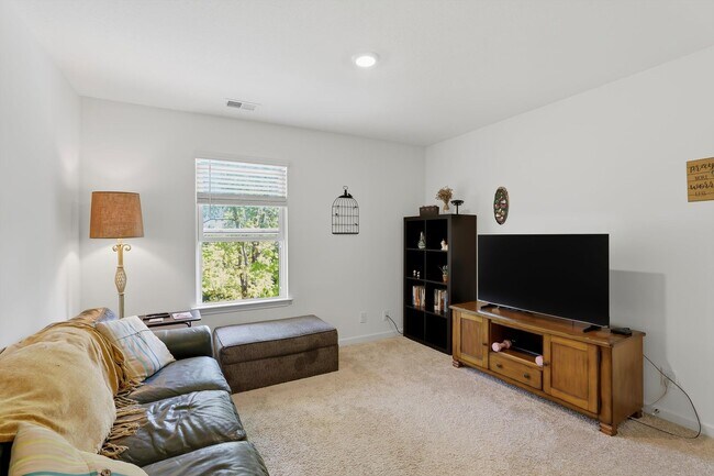 Building Photo - Refined Living in Hardin Valley | Modern Luxury Home with Loft & Outdoor Retreat