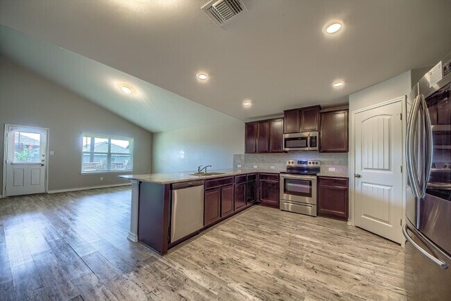 Building Photo - THIS STUNNING RENTAL HAS IT ALL!