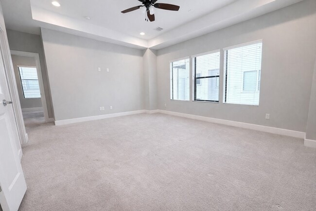 Building Photo - 10806 Warwana Rd