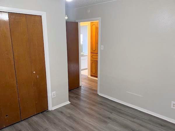 Building Photo - 806 Phillips Dr