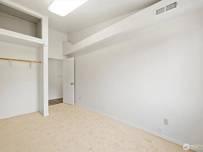 Building Photo - Ruth Duplex Unit A