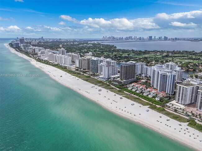 Building Photo - 5959 Collins Ave