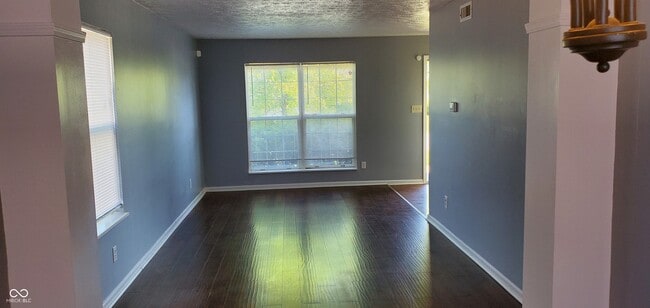 Building Photo - 10618 Sedgegrass Dr