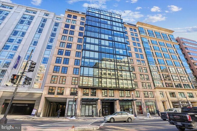 Building Photo - 1133 14th St NW