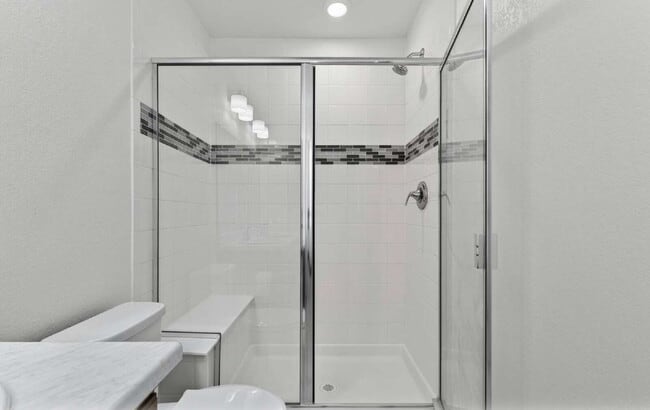 Building Photo - Beautiful 3 bed, 3 bath townhome in the lovely Painted Prairie Community!