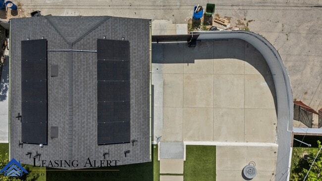 Building Photo - 16448 Lassen St