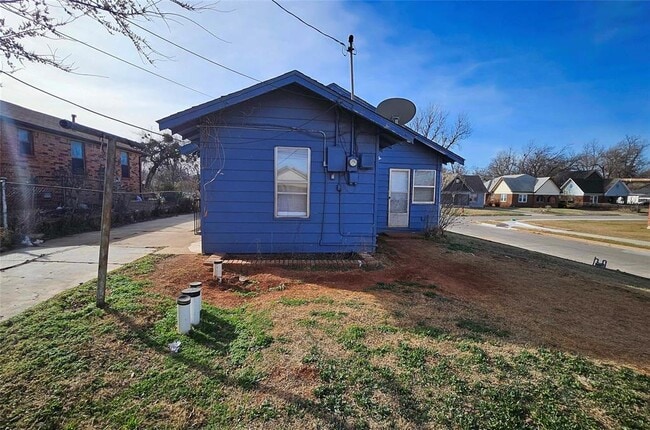 Building Photo - 1501 NE 17th St