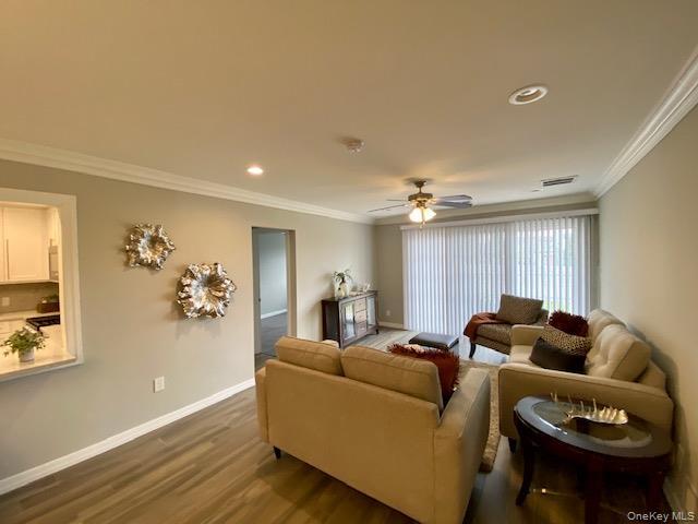 Building Photo - 85 Westwood Dr