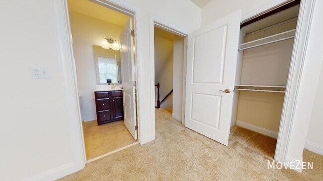 Building Photo - 10420 Sablewood Dr