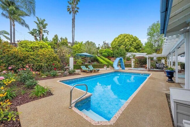 Building Photo - Luxury 3BR Home w/ Pool, Spa, Solar, RV Pa...