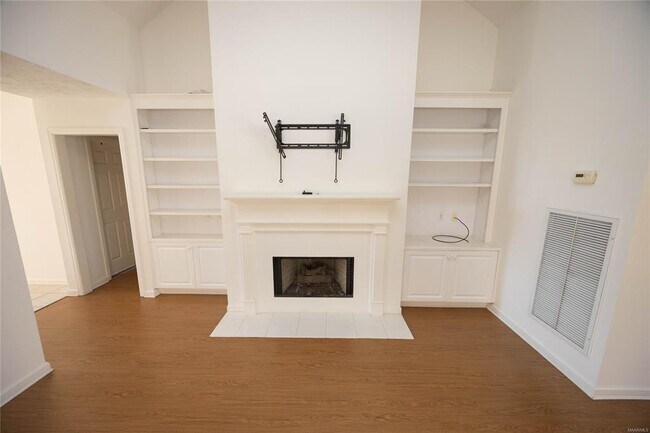 Building Photo - 9336 Bristlecone Dr