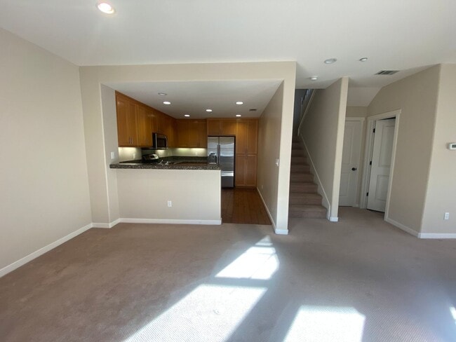 Building Photo - 3 BD/3.5 BA Townhouse in downtown Livermore Station, No Pets
