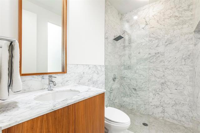 Building Photo - 2845 Lee St