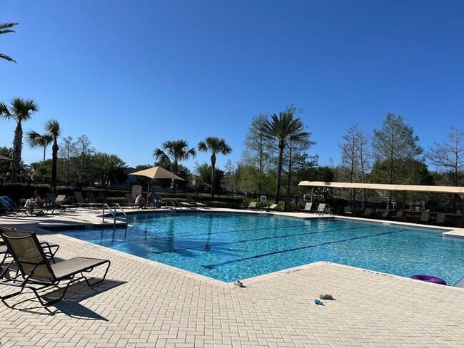 Building Photo - 12856 Salomon Cove Dr