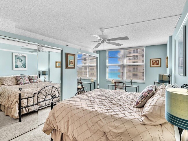 Building Photo - 4505 S Ocean Blvd