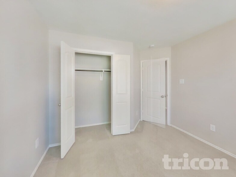 Building Photo - 15426 Rancho Joya Wy