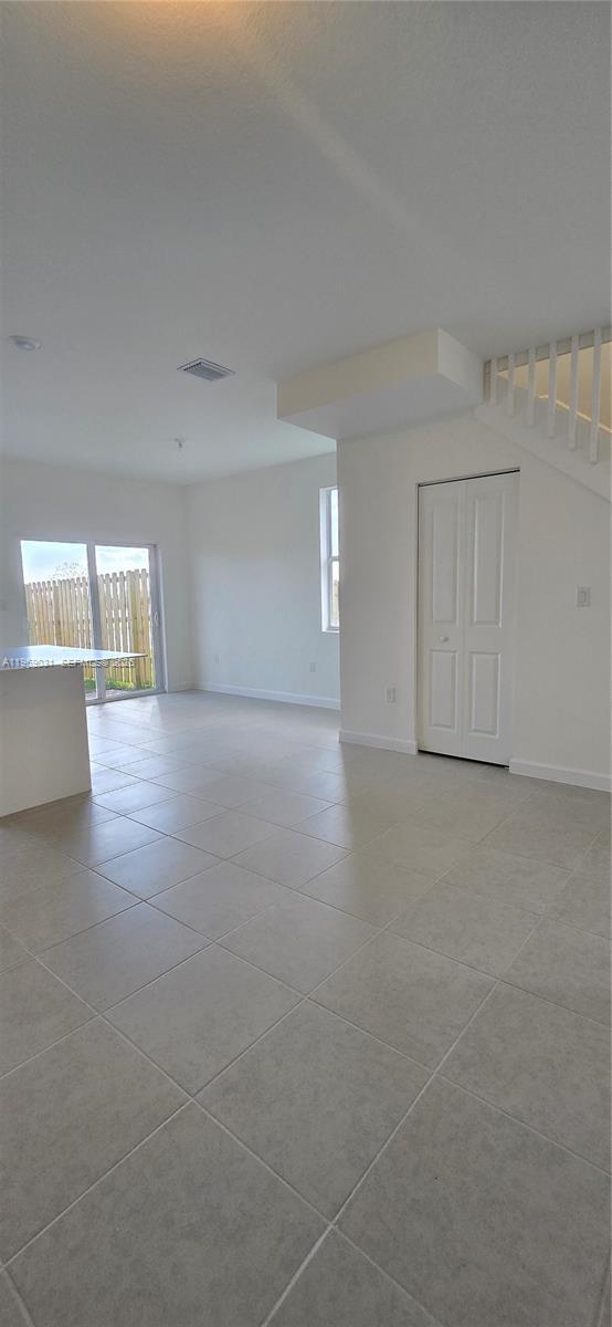 Building Photo - 2729 SE 26th Rd