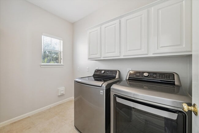 Building Photo - 12019 Costa Del Rey Ct
