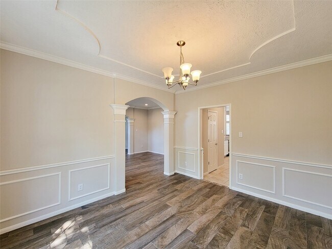 Building Photo - 31406 Capella Cir