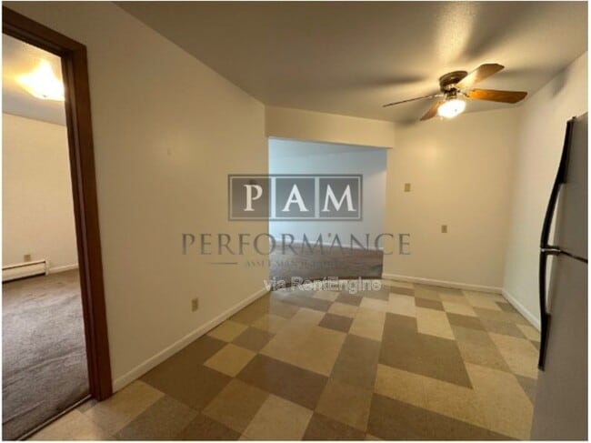 Building Photo - 2859 S 6th St