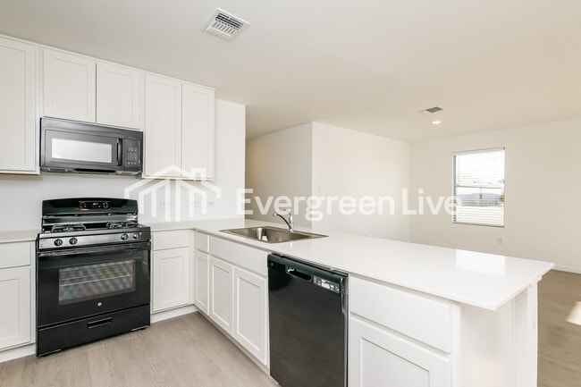 Building Photo - 9600 NW 125th St