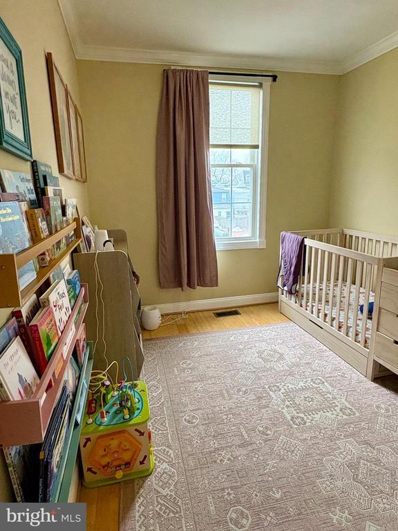 Building Photo - 1011 8th St NE