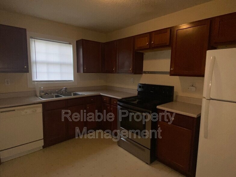 Building Photo - 104 Boykin Ave