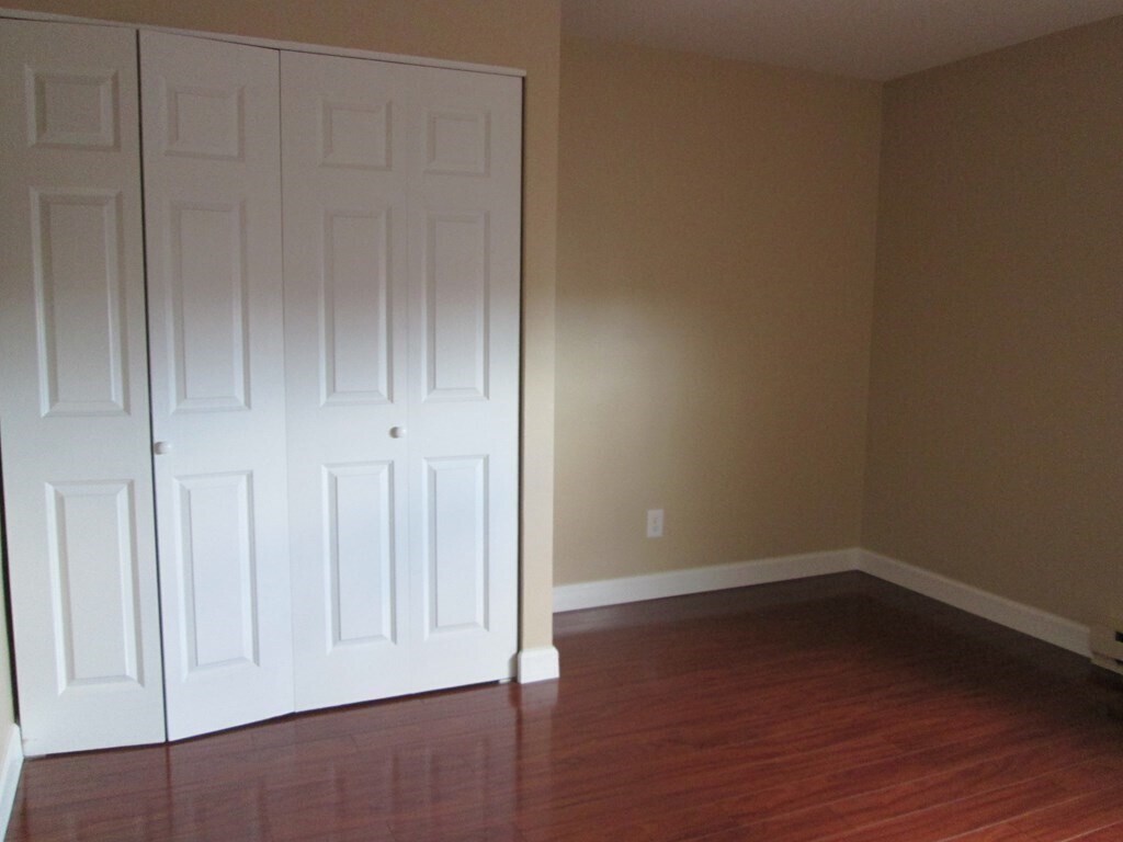 Building Photo - 53 Melrose St