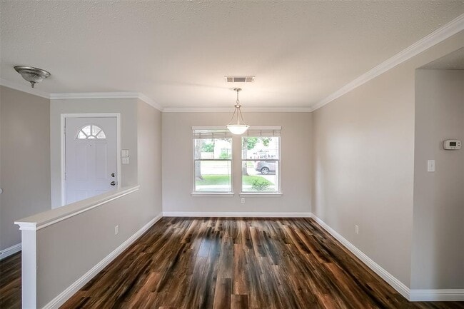 Building Photo - 2504 Byfield Dr