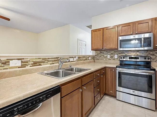 Building Photo - Build Equity While Leasing - Lease to Own