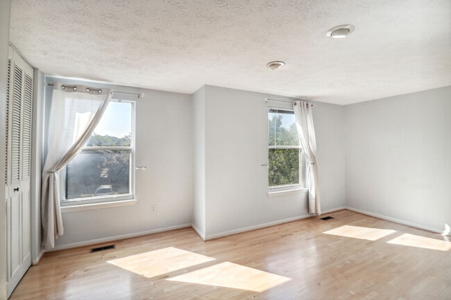 Building Photo - 514 White Surf Terrace