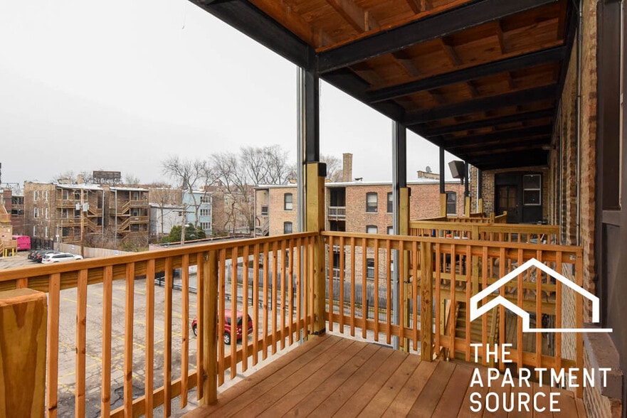 Building Photo - 2661 N Spaulding Ave