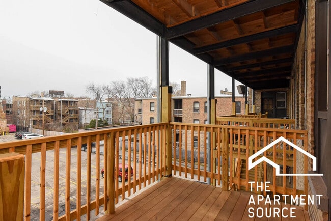 Building Photo - 2661 N Spaulding Ave