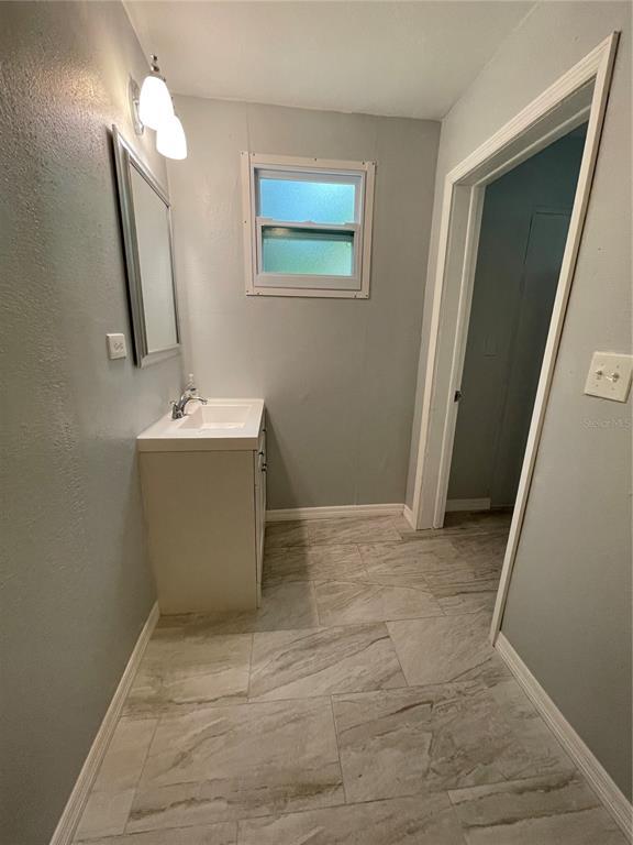 Building Photo - 2485 Highland Acres Dr