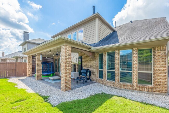 Building Photo - 28426 Asher Falls Ln