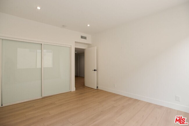 Building Photo - 10630 Wilkins Ave