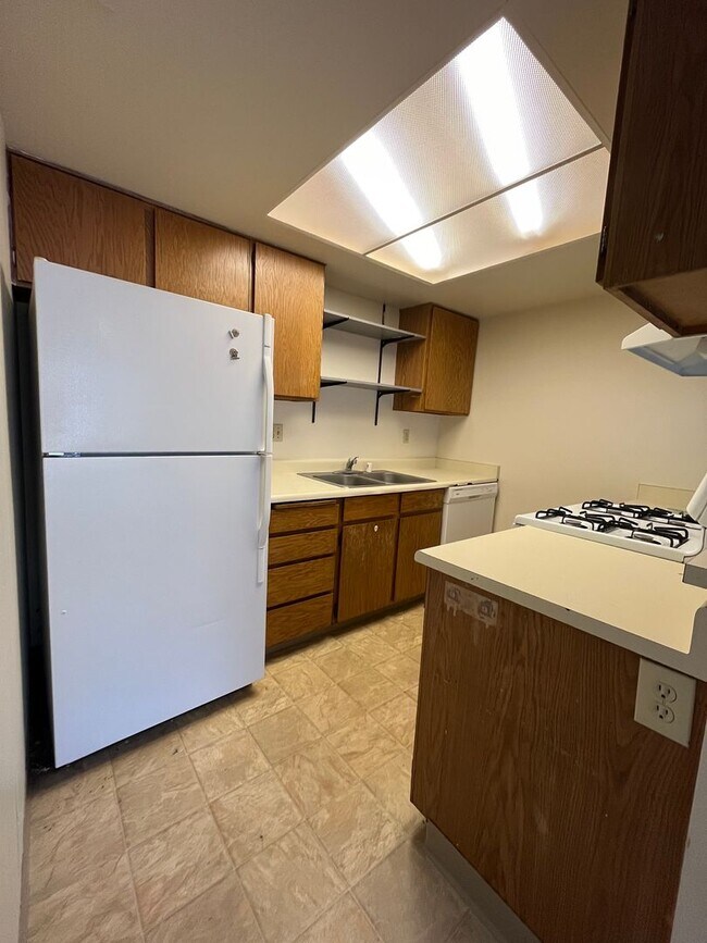 Building Photo - 2358004/85