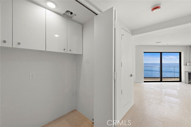 Building Photo - 715 Ocean Front