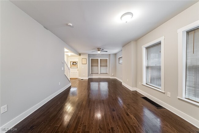 Building Photo - 11204 Clifton Blvd