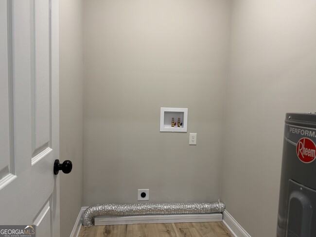 Building Photo - 326 S McIntosh St