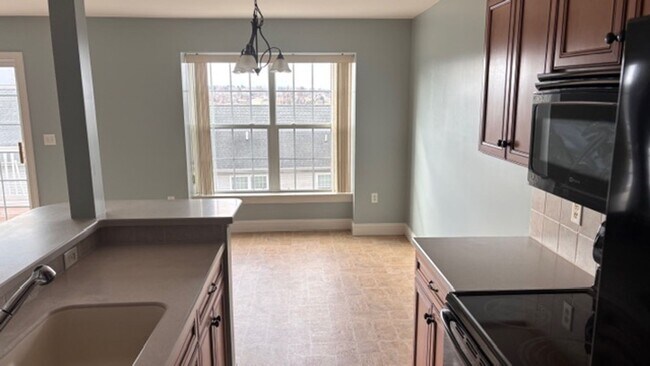 Building Photo - $2,300 townhome for rent Swatara township 3 bed 2.5 baths